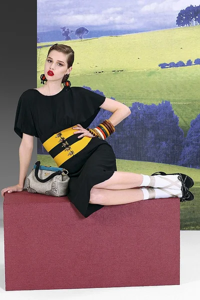 Look 11